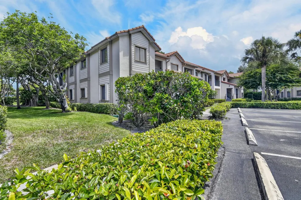 1143 Duncan Circle #Unit 101 Palm Beach Gardens, FL 33418