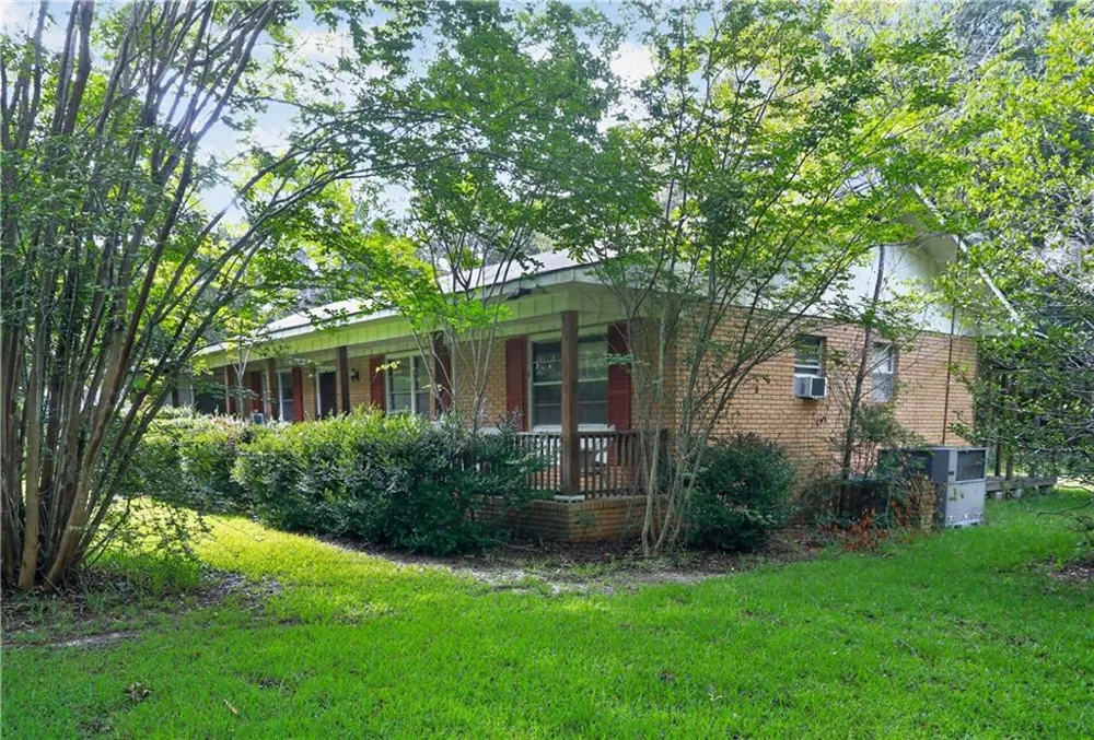 1013 Broxton Highway Fitzgerald, GA 31750