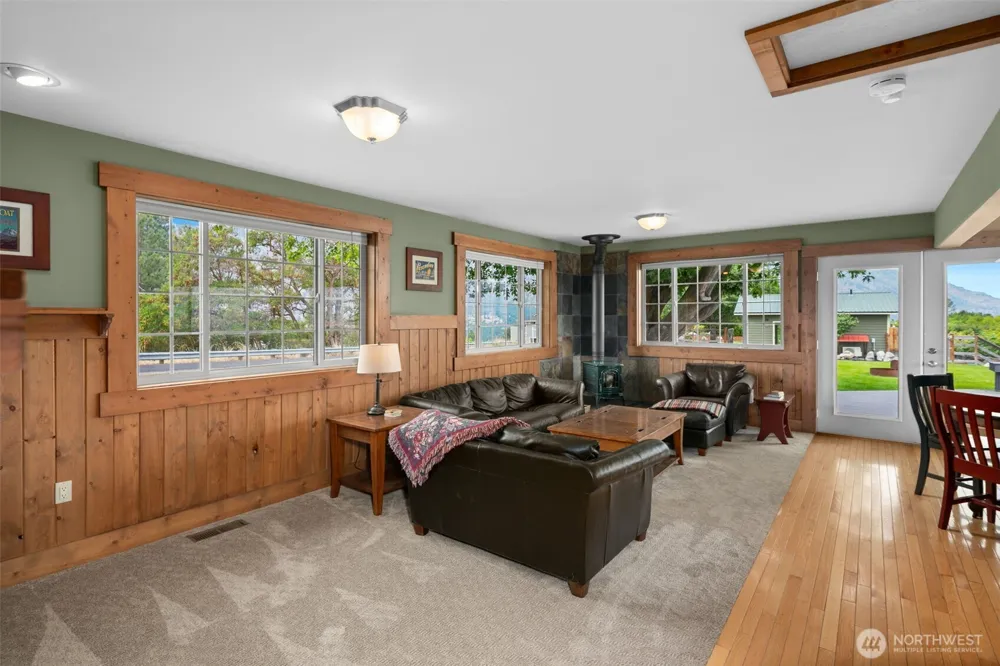 820 Summit Boulevard Manson, WA 98831