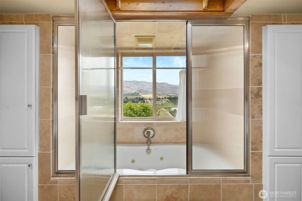 820 Summit Boulevard Manson, WA 98831