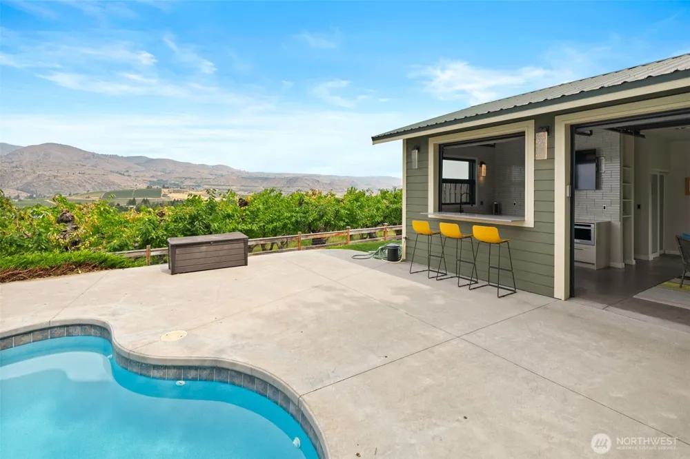 820 Summit Boulevard Manson, WA 98831