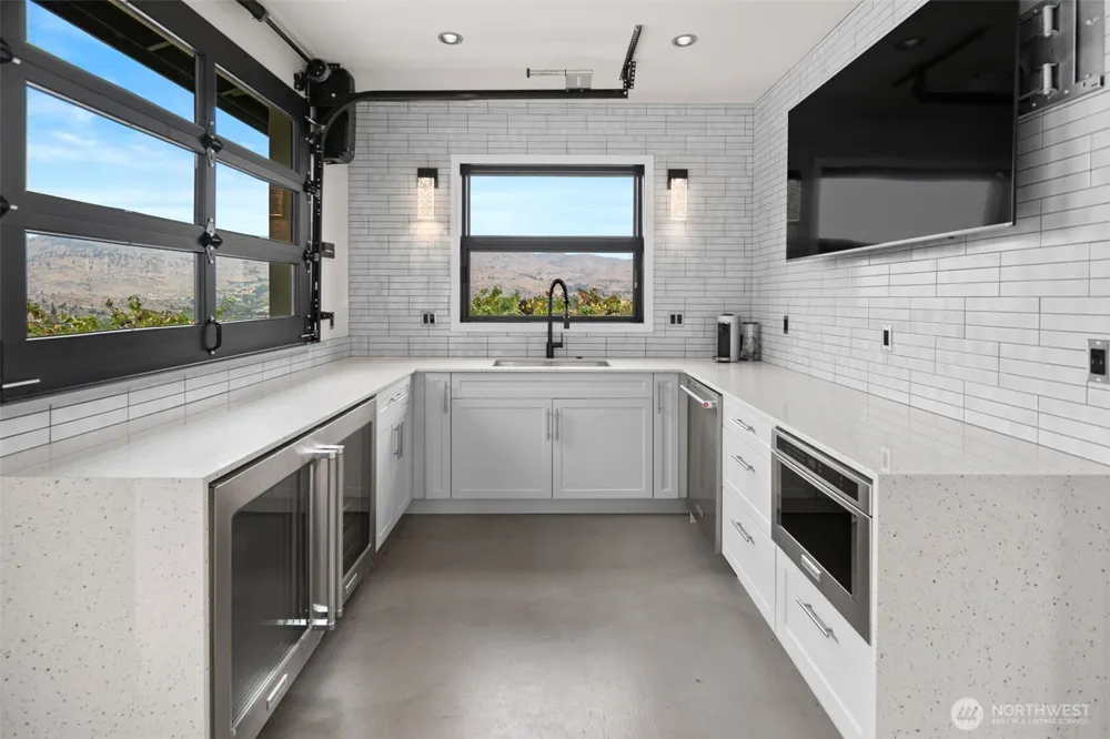 820 Summit Boulevard Manson, WA 98831
