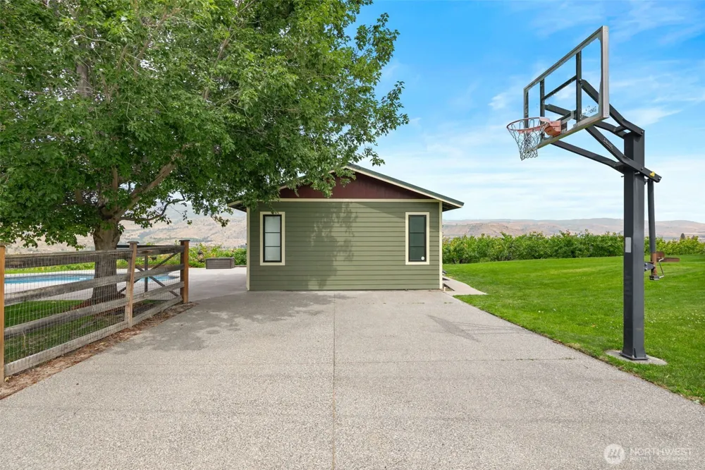 820 Summit Boulevard Manson, WA 98831