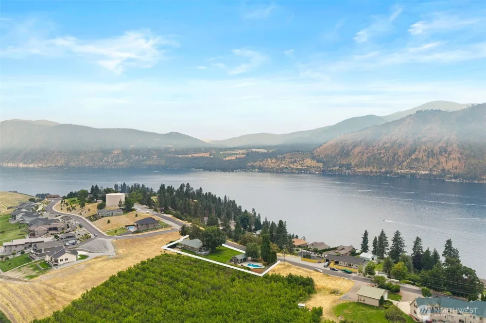820 Summit Boulevard Manson, WA 98831