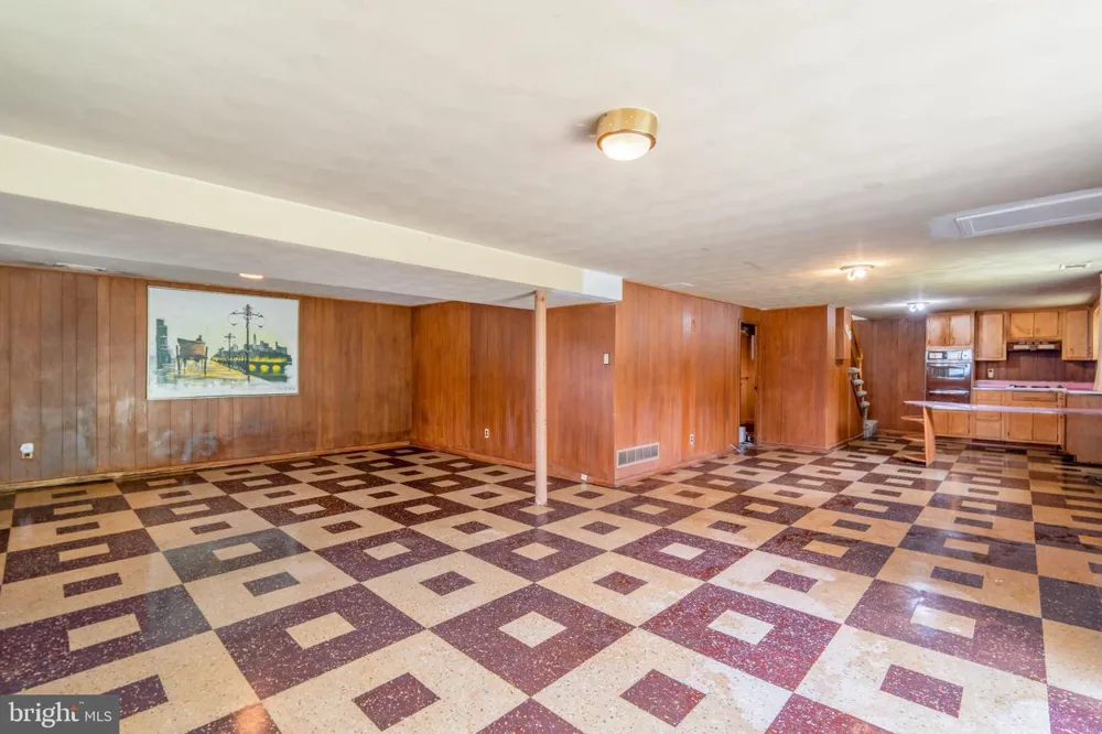 6812 FOX MEADOW ROAD Baltimore, MD 21207