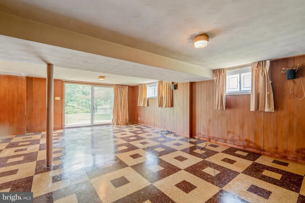 6812 FOX MEADOW ROAD Baltimore, MD 21207