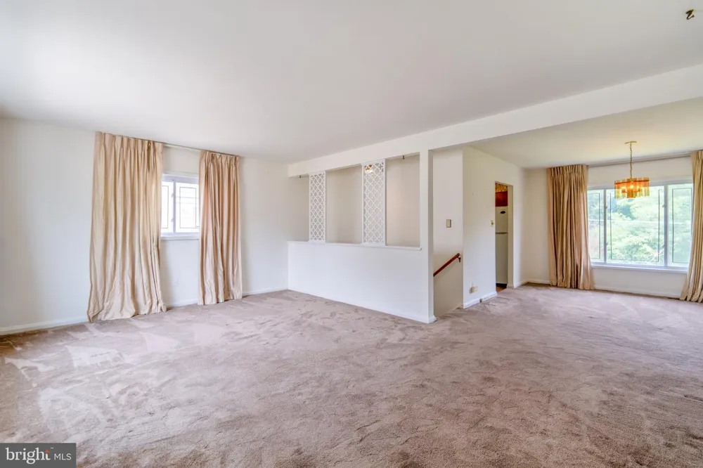 6812 FOX MEADOW ROAD Baltimore, MD 21207