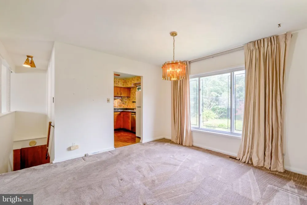 6812 FOX MEADOW ROAD Baltimore, MD 21207