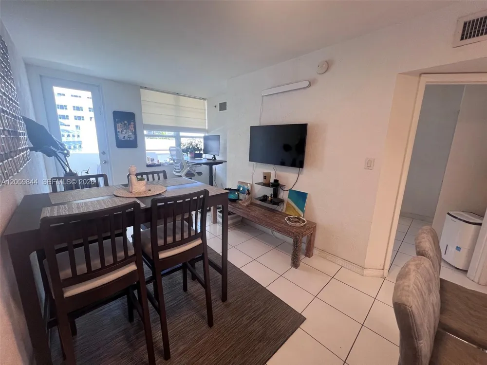 100 Lincoln Rd #537 Miami Beach, FL 33139