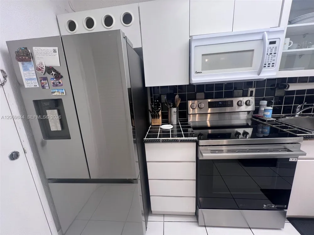 100 Lincoln Rd #537 Miami Beach, FL 33139