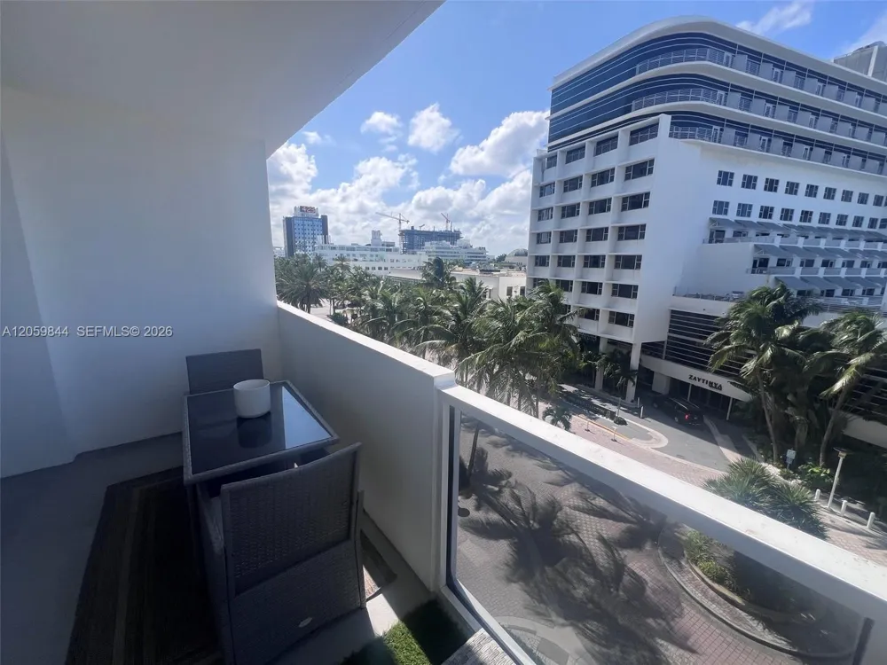 100 Lincoln Rd #537 Miami Beach, FL 33139