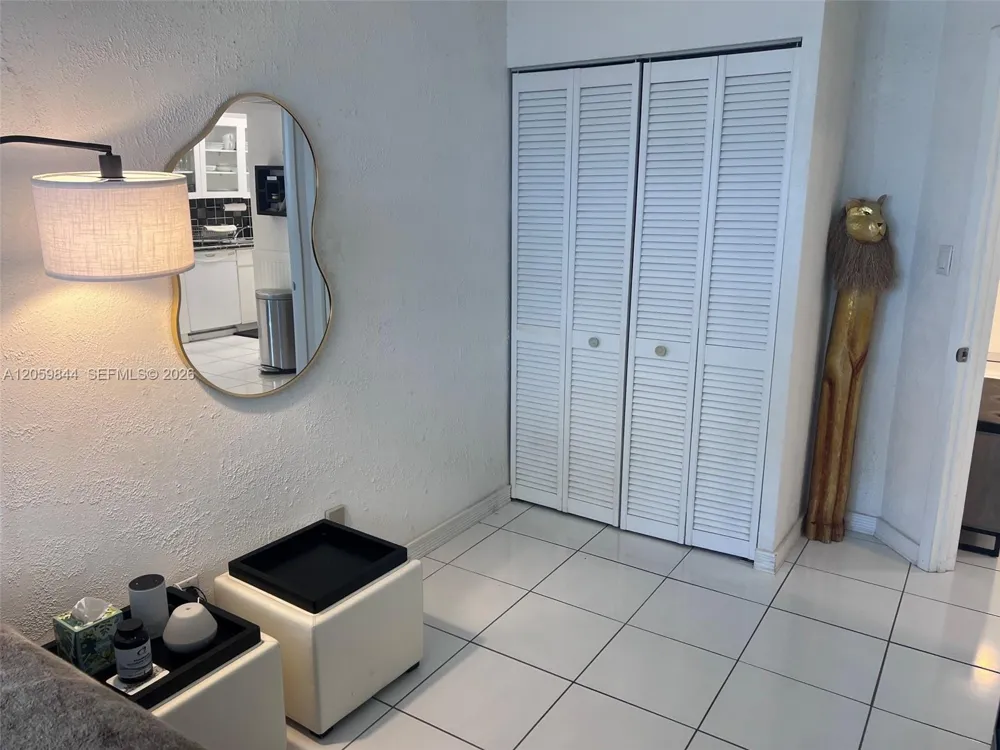 100 Lincoln Rd #537 Miami Beach, FL 33139