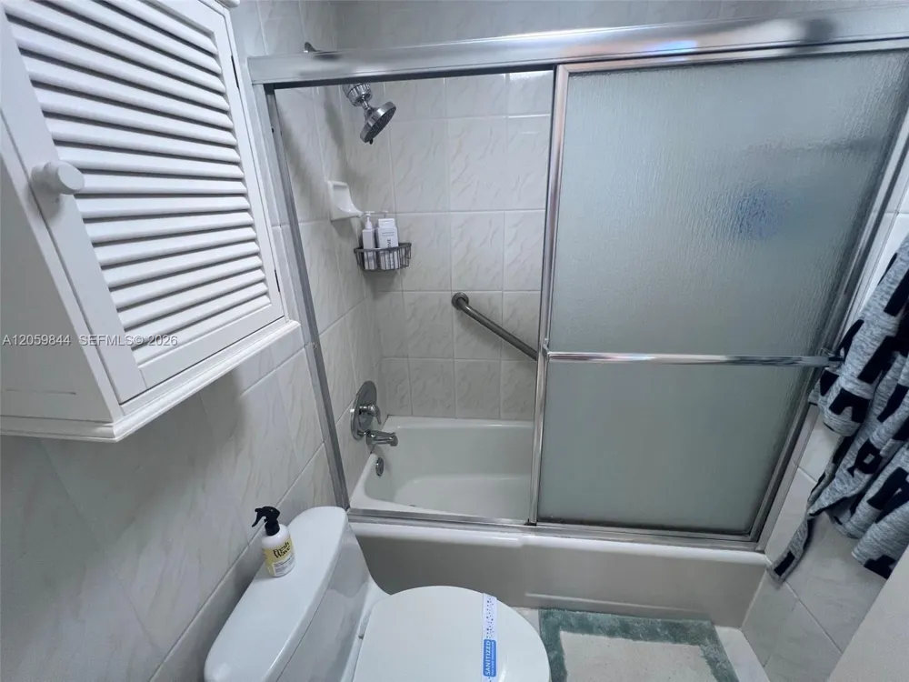 100 Lincoln Rd #537 Miami Beach, FL 33139