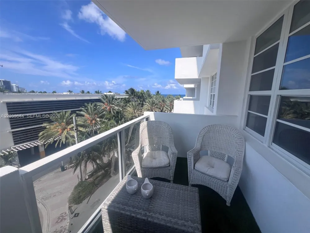 100 Lincoln Rd #537 Miami Beach, FL 33139