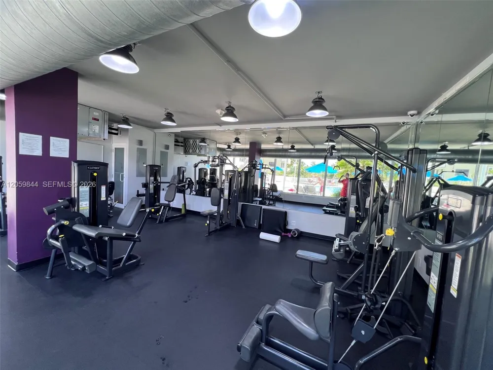 100 Lincoln Rd #537 Miami Beach, FL 33139
