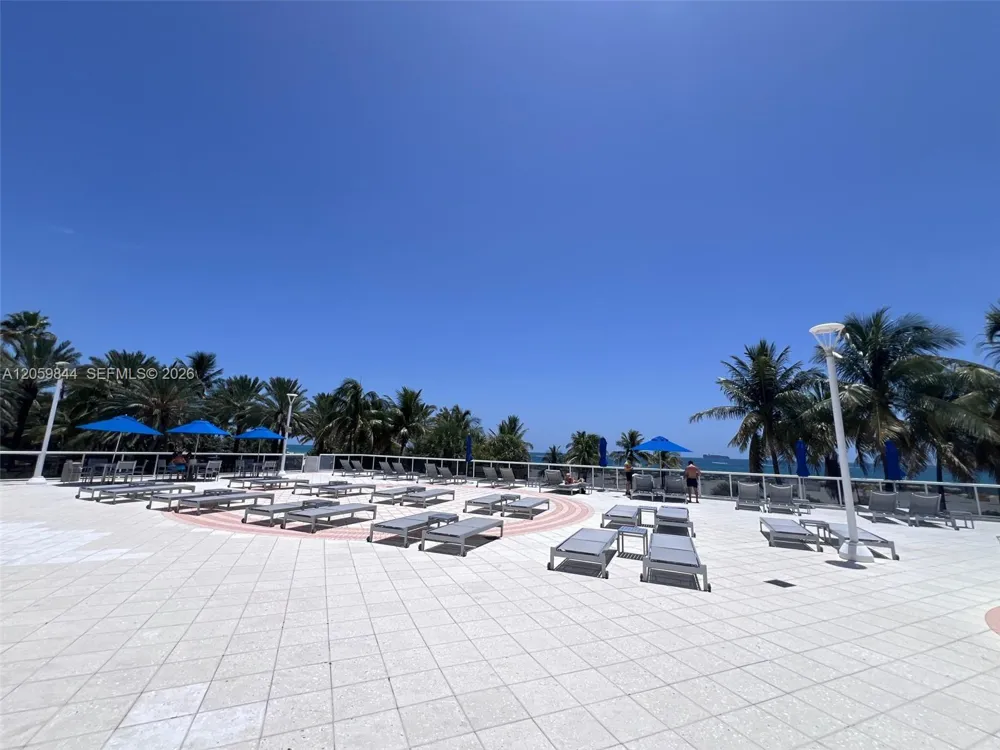 100 Lincoln Rd #537 Miami Beach, FL 33139
