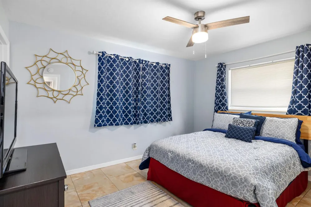336 S CHILLINGWORTH DRIVE West Palm Beach, FL 33409