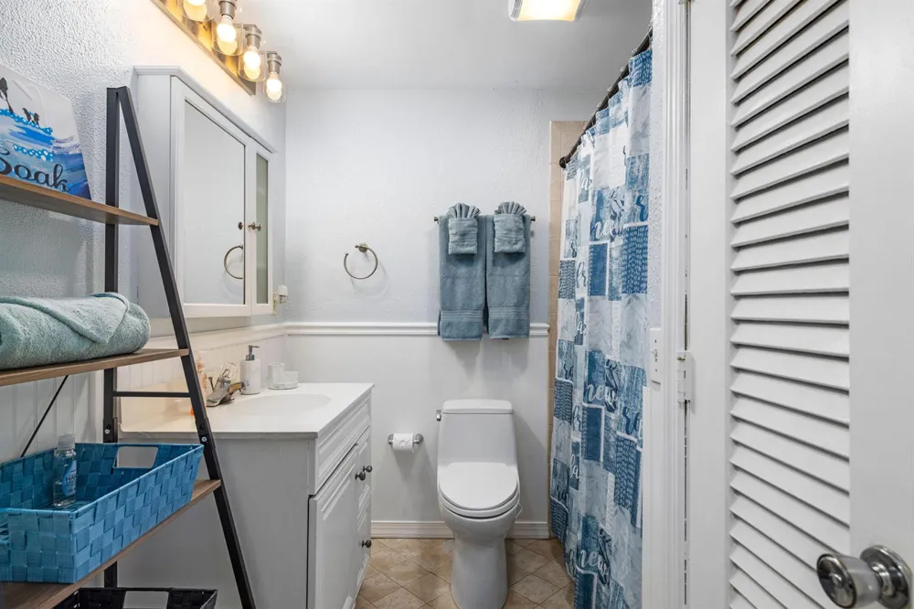 336 S CHILLINGWORTH DRIVE West Palm Beach, FL 33409
