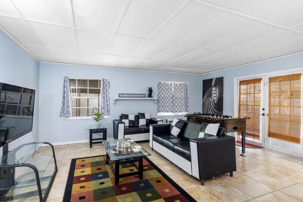 336 S CHILLINGWORTH DRIVE West Palm Beach, FL 33409