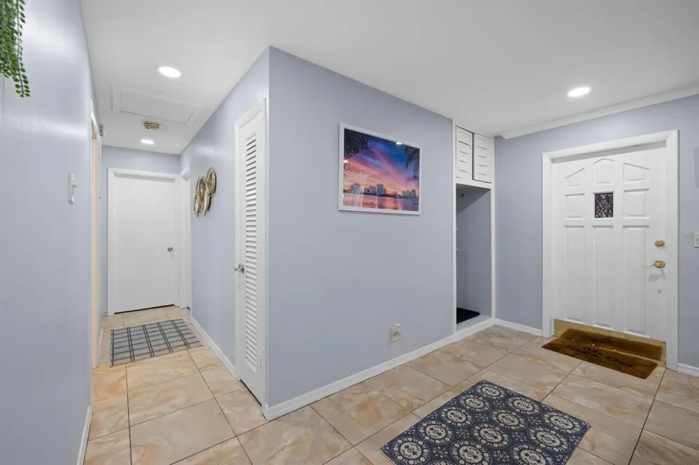 336 S CHILLINGWORTH DRIVE West Palm Beach, FL 33409