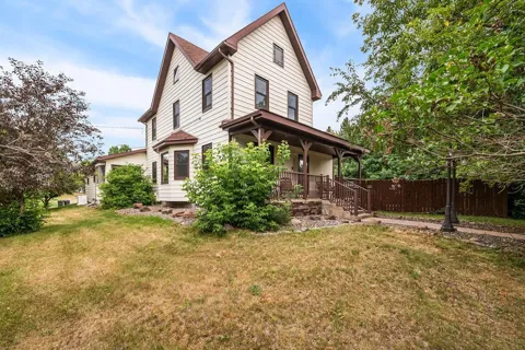 401 River Bluff Avenue