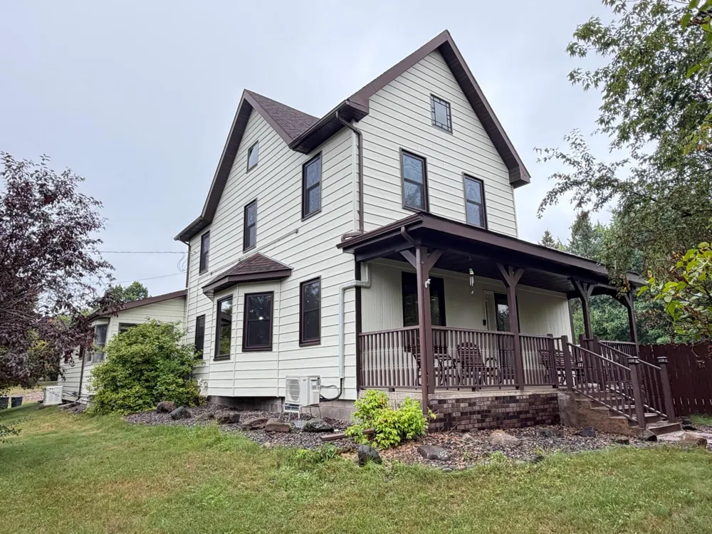 401 River Bluff Avenue Sandstone, MN 55072