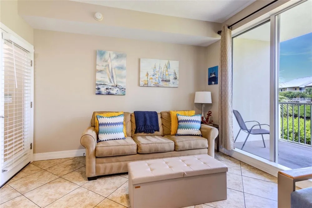 3259 MANGROVE POINT DRIVE Ruskin, FL 33570