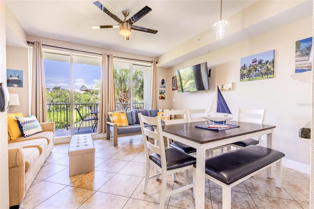 3259 MANGROVE POINT DRIVE Ruskin, FL 33570