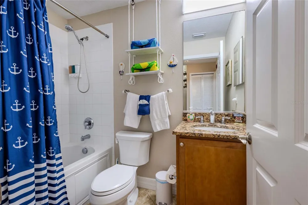 3259 MANGROVE POINT DRIVE Ruskin, FL 33570