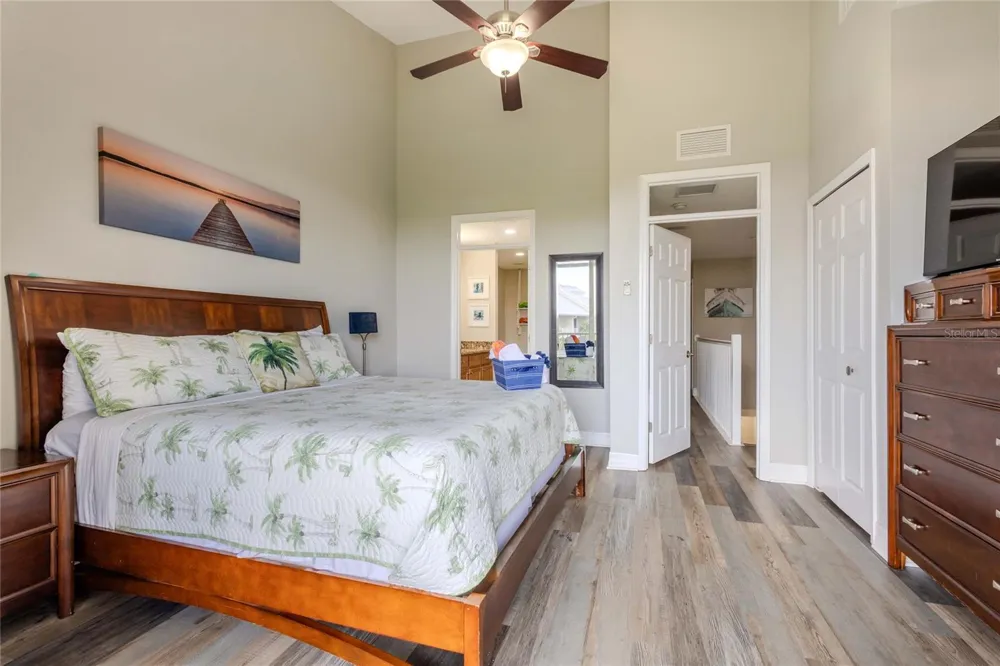 3259 MANGROVE POINT DRIVE Ruskin, FL 33570
