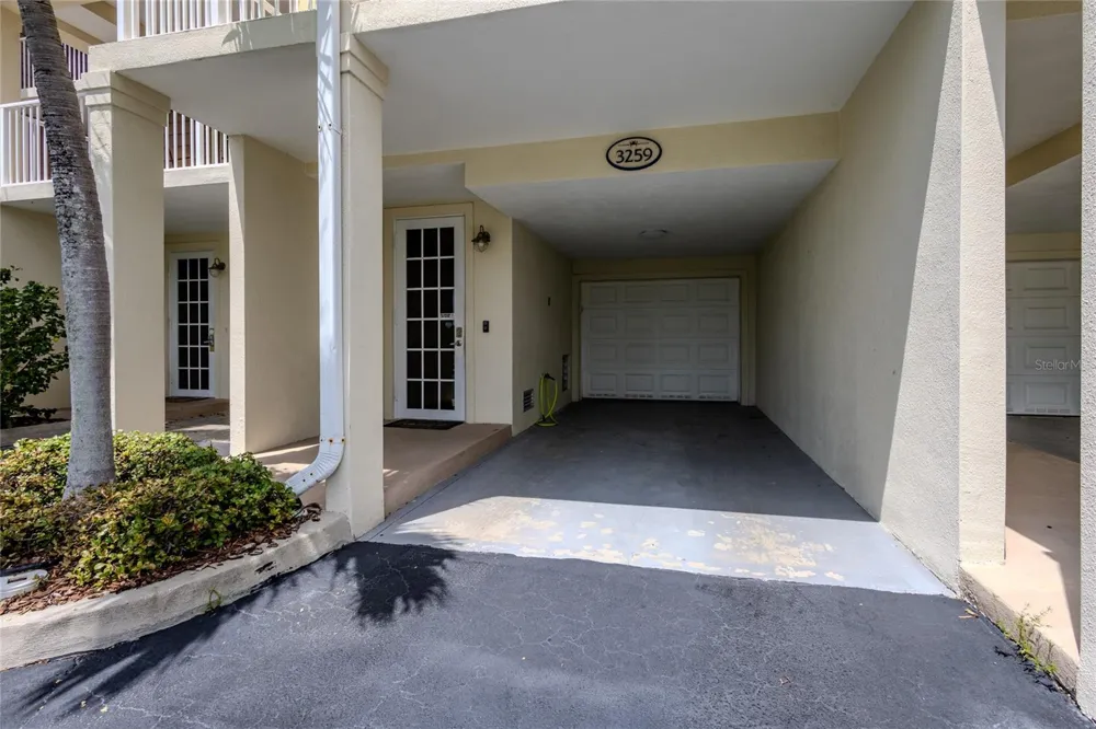 3259 MANGROVE POINT DRIVE Ruskin, FL 33570