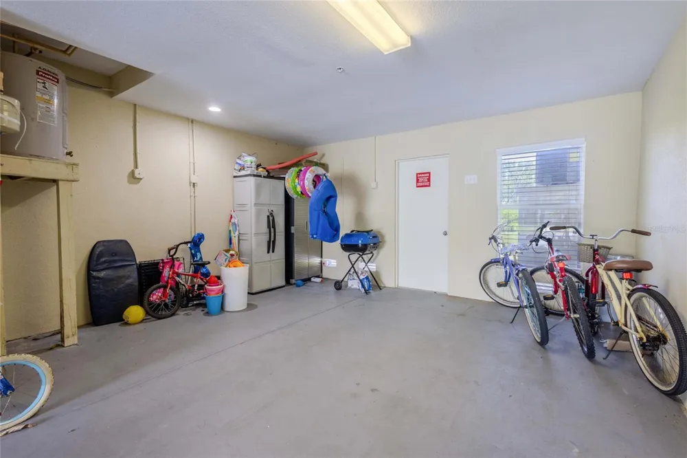 3259 MANGROVE POINT DRIVE Ruskin, FL 33570