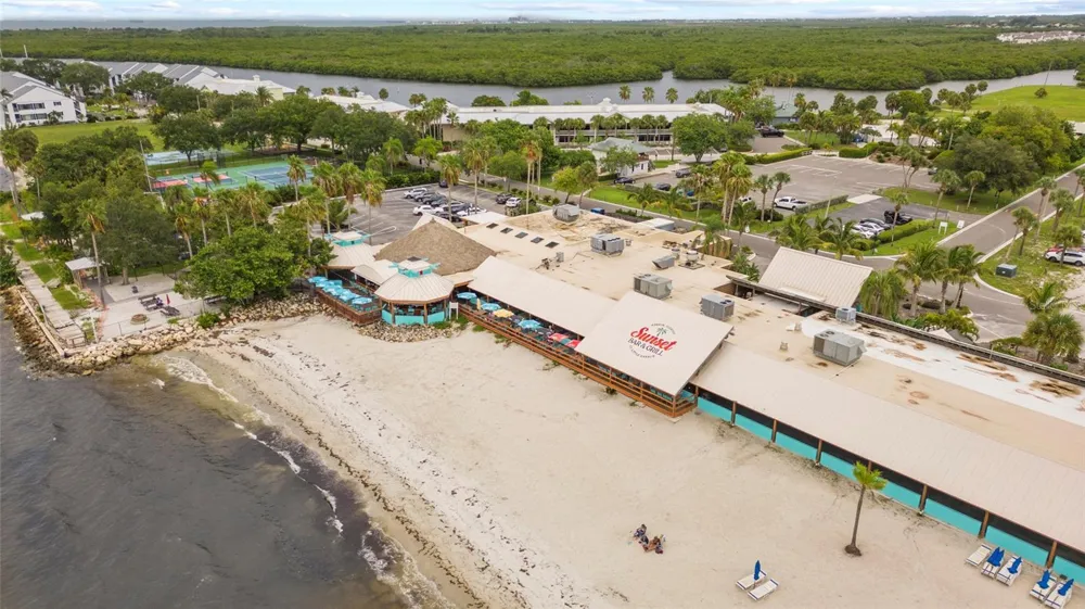 3259 MANGROVE POINT DRIVE Ruskin, FL 33570