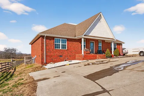 1031 Meridian Dr