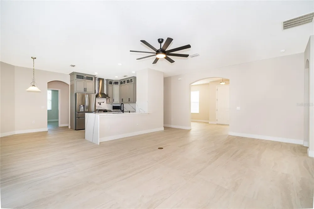 700 ELKHORN FERN LANE Deland, FL 32720