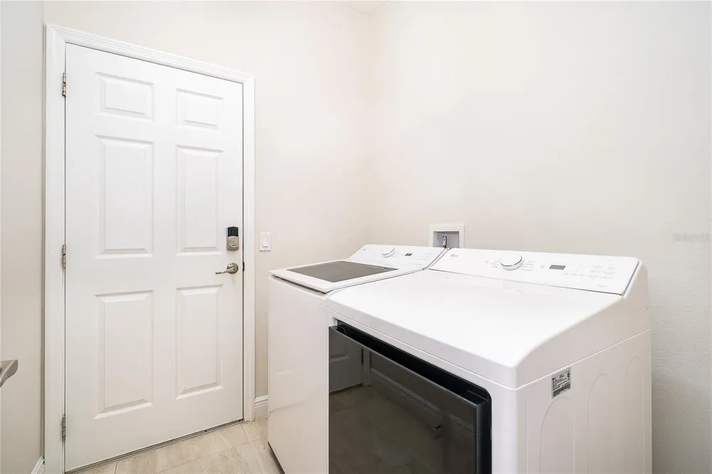 700 ELKHORN FERN LANE Deland, FL 32720