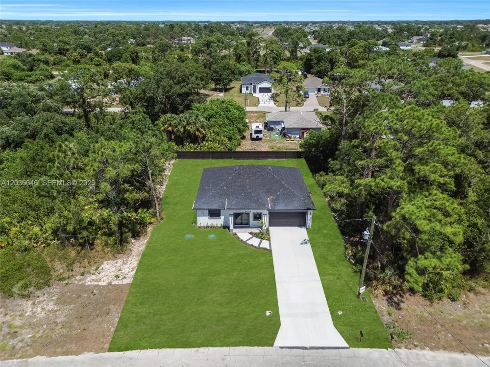 5035 Spinnaker RD La Belle, FL 33935