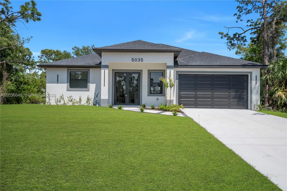 5035 Spinnaker RD La Belle, FL 33935