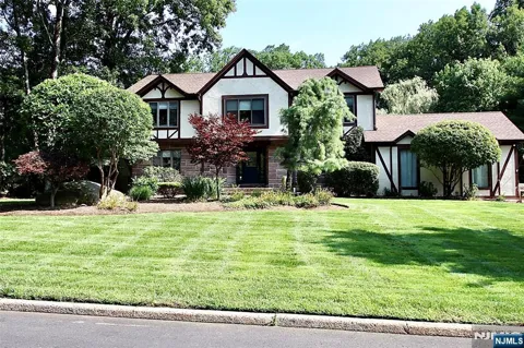 9 Watch Hill Road