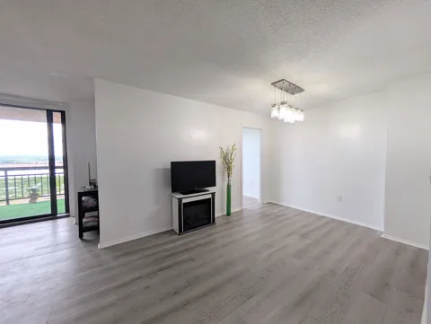 918 HARMON COVE TOWER