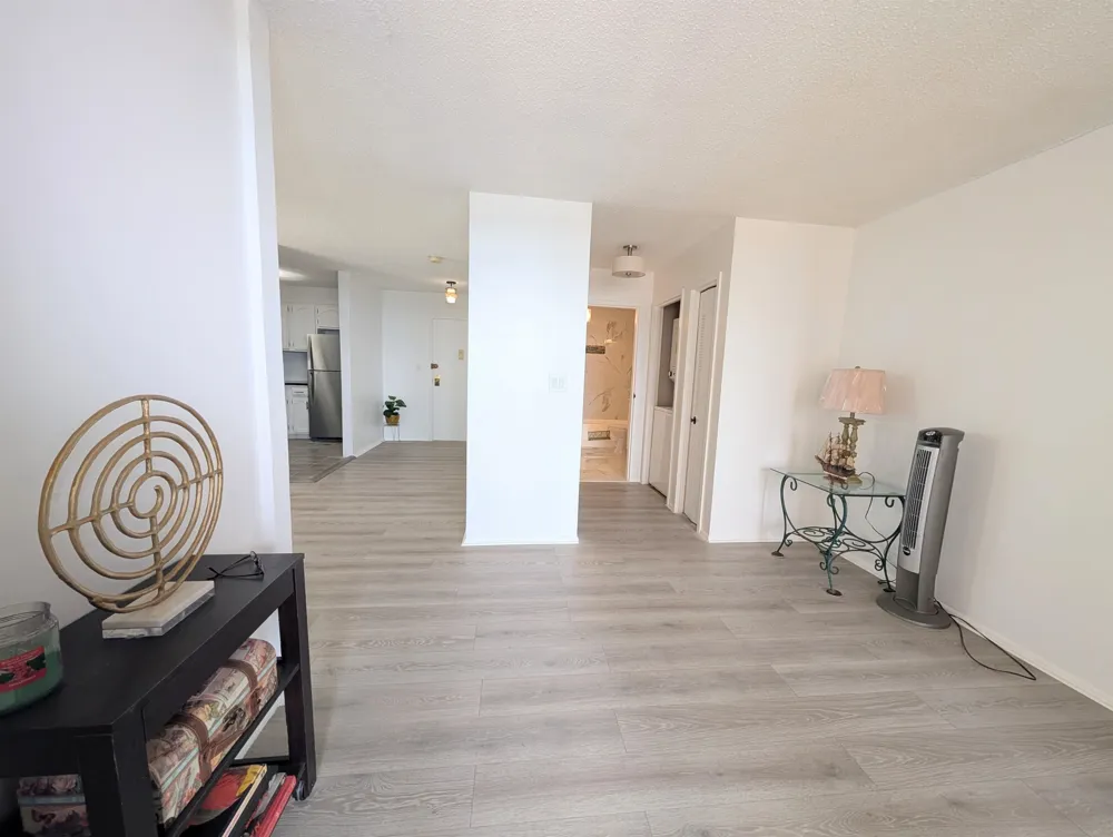 918 HARMON COVE TOWER Secaucus, NJ 07094