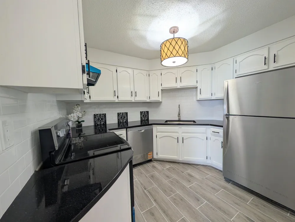 918 HARMON COVE TOWER Secaucus, NJ 07094
