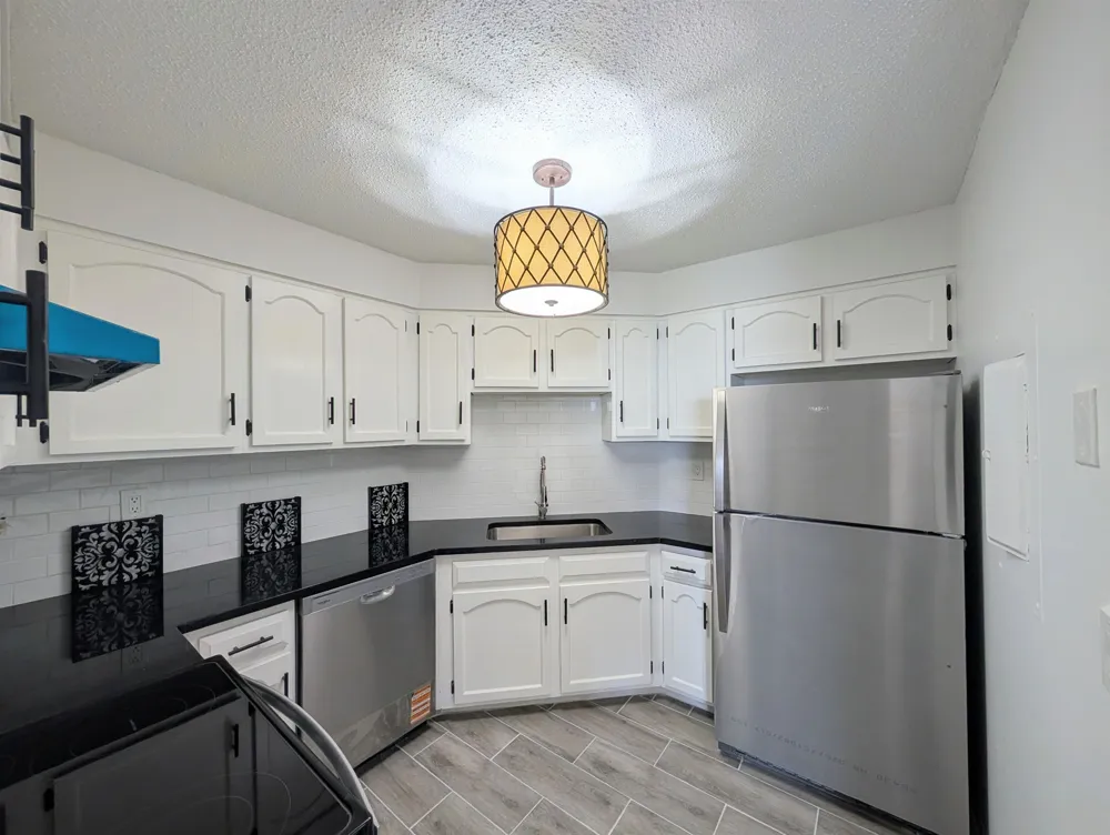 918 HARMON COVE TOWER Secaucus, NJ 07094