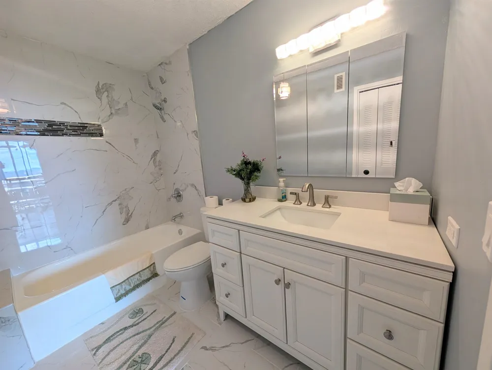 918 HARMON COVE TOWER Secaucus, NJ 07094