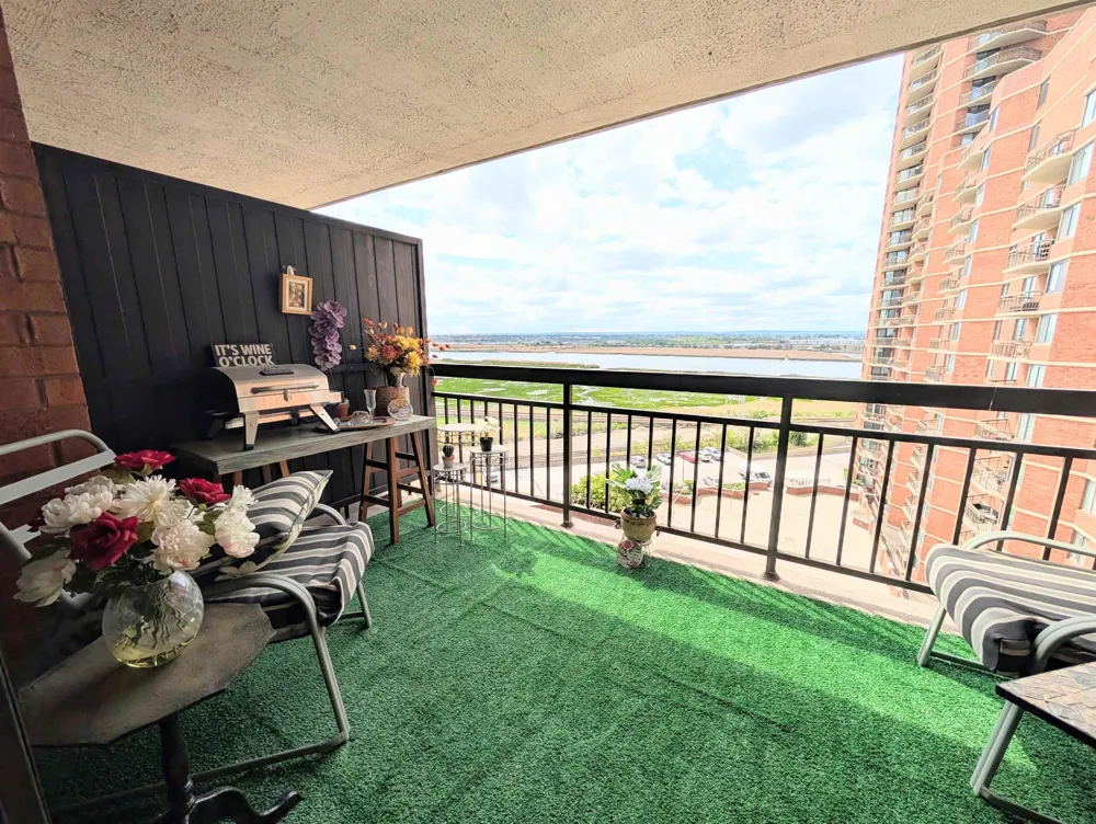918 HARMON COVE TOWER Secaucus, NJ 07094