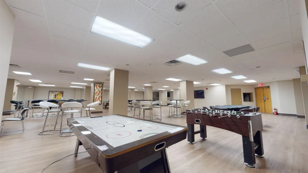 918 HARMON COVE TOWER Secaucus, NJ 07094