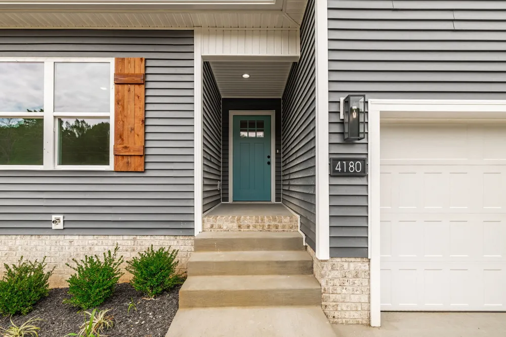 4180 Hereford Dr Greenbrier, TN 37073