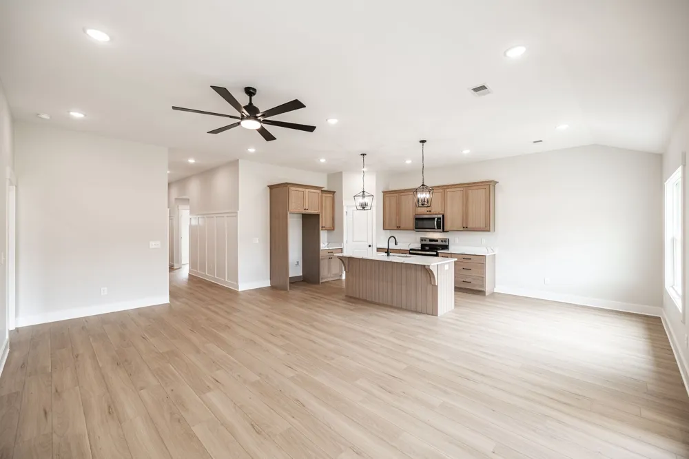 4180 Hereford Dr Greenbrier, TN 37073