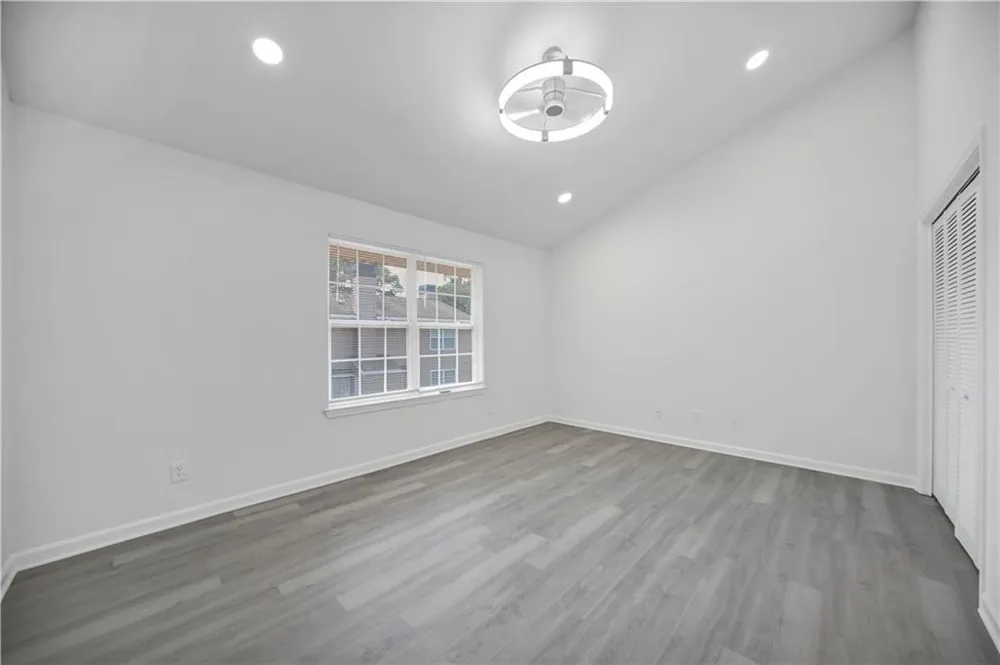 330 Quail Run Roswell, GA 30076