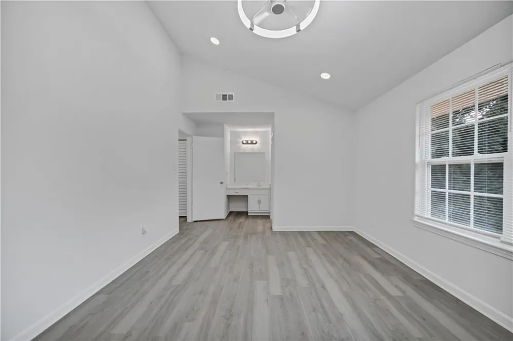 330 Quail Run Roswell, GA 30076